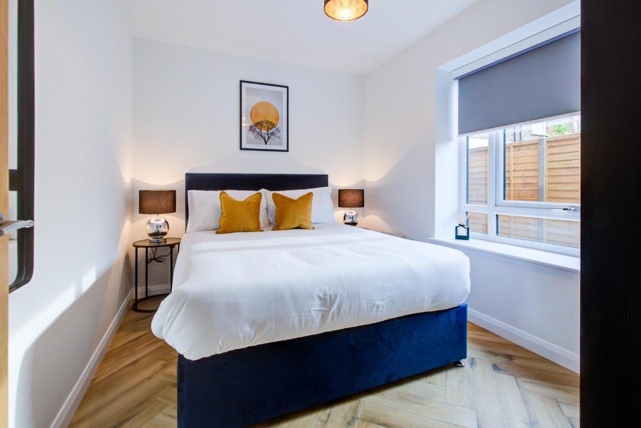 Hybrid Resi - Mitcham Close To Tooting And Wimbledon Buitenkant foto