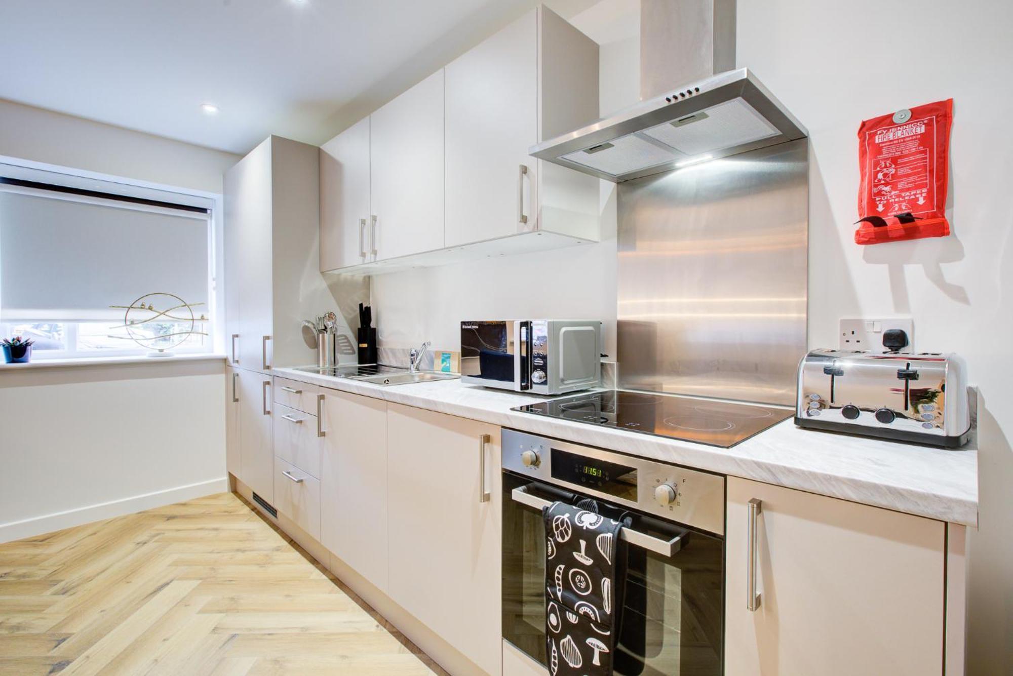 Hybrid Resi - Mitcham Close To Tooting And Wimbledon Buitenkant foto