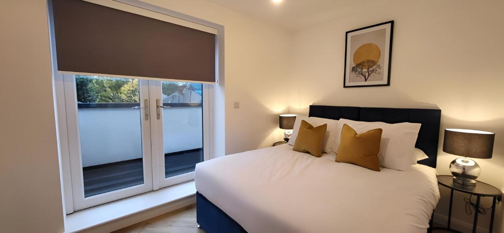 Hybrid Resi - Mitcham Close To Tooting And Wimbledon Buitenkant foto
